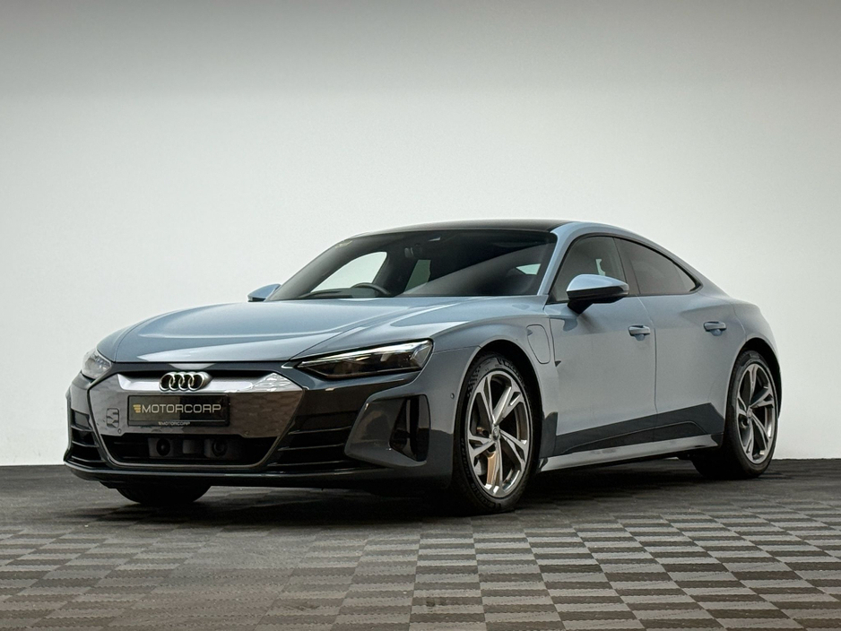 2024 Audi e-tron GT quattro - image 3