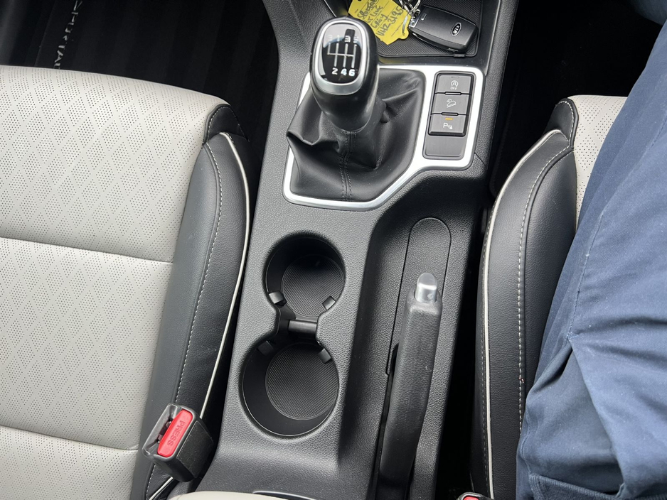 2017 Kia Sportage - image 14