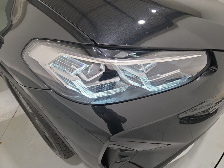 2023 BMW X3 - image 21