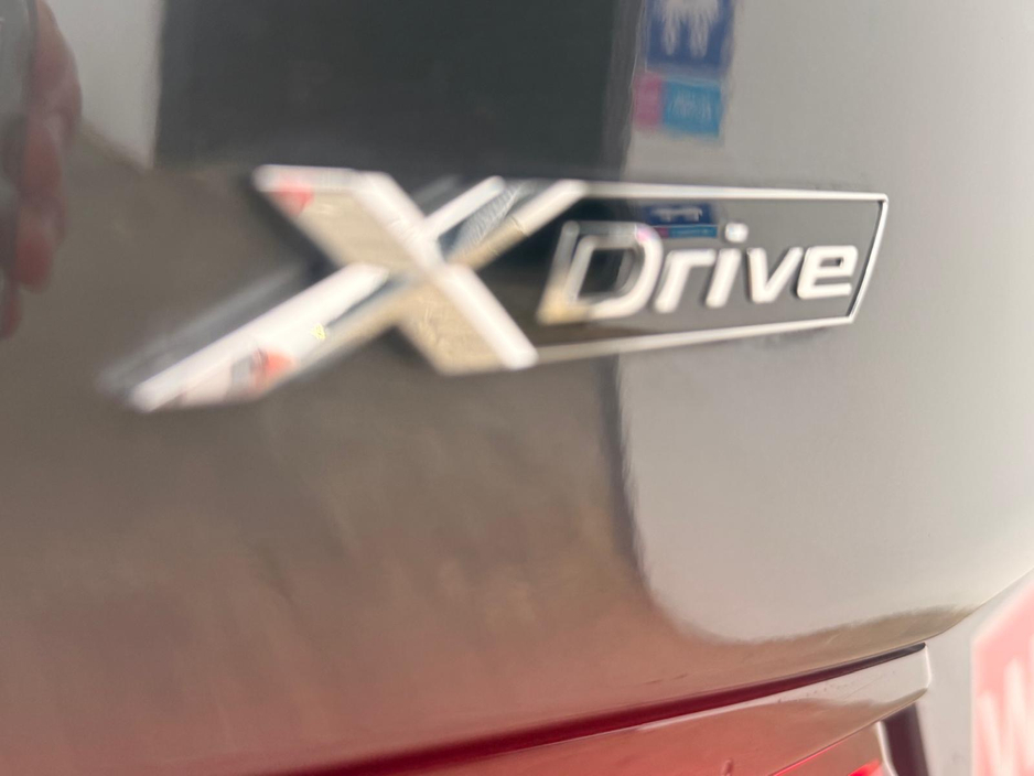 2022 BMW 5 Series - image 35