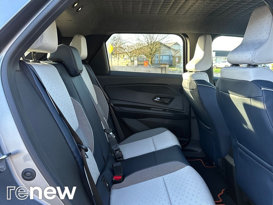 2026 Renault 5 Roland Garros 52kWh 150hp