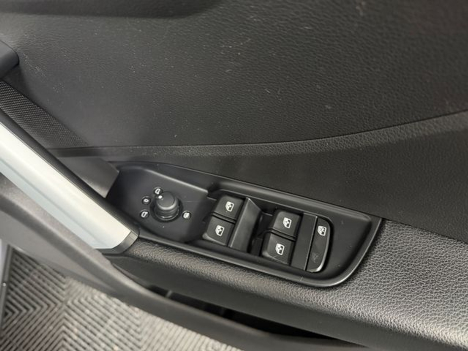 2017 Audi Q2 1.0T FSI 116 SE 4DR €17,950