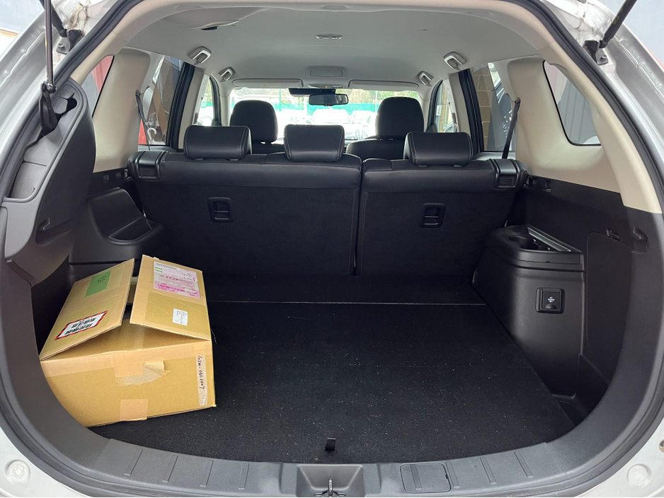 2018 Mitsubishi Outlander - image 9