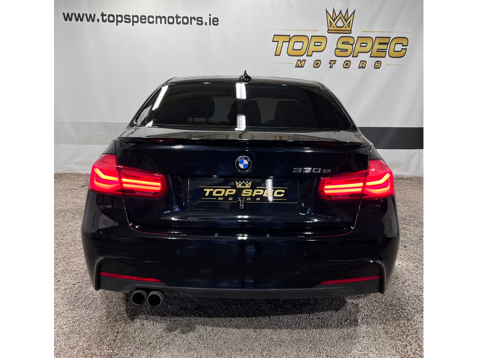 2018 BMW 3 Series - image 26