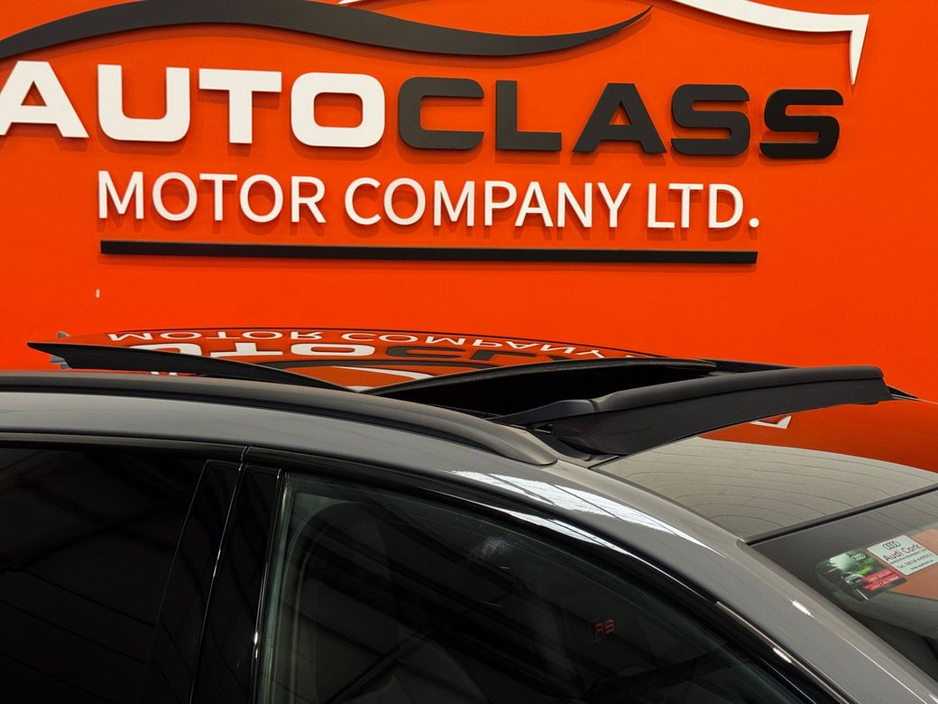 2024 Audi RS6 - image 2