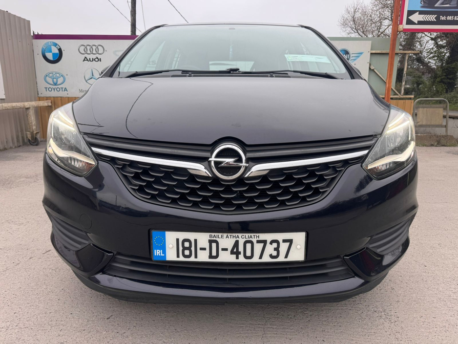 2018 Opel Zafira - image 13