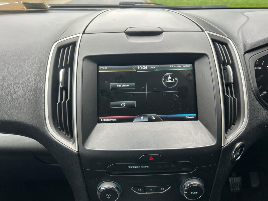 2016 Ford S-Max - image 18