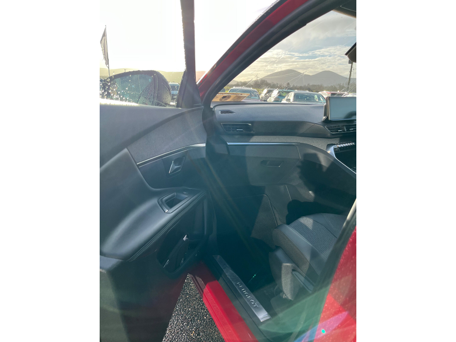 2024 Peugeot 3008 1.5 BlueHDi 130bhp Auto Allure