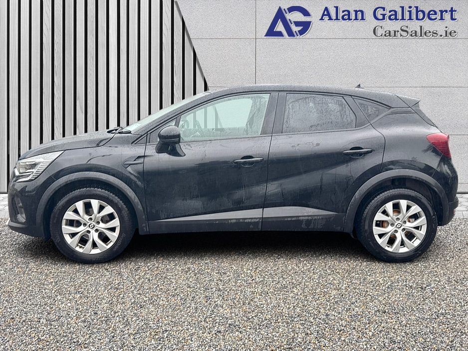 2022 Renault Captur ICONIC EDITION  TCE € €16,995