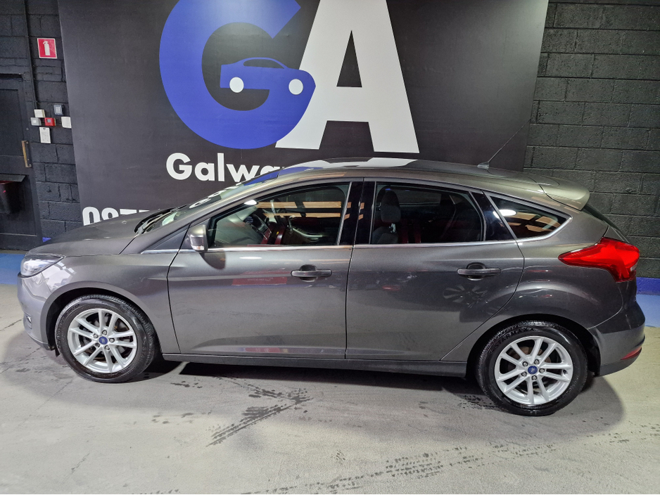 2016 Ford Focus 1.0 T ZETEC-FULL SERV.HISTORY-LOW MILEAGE €10,450