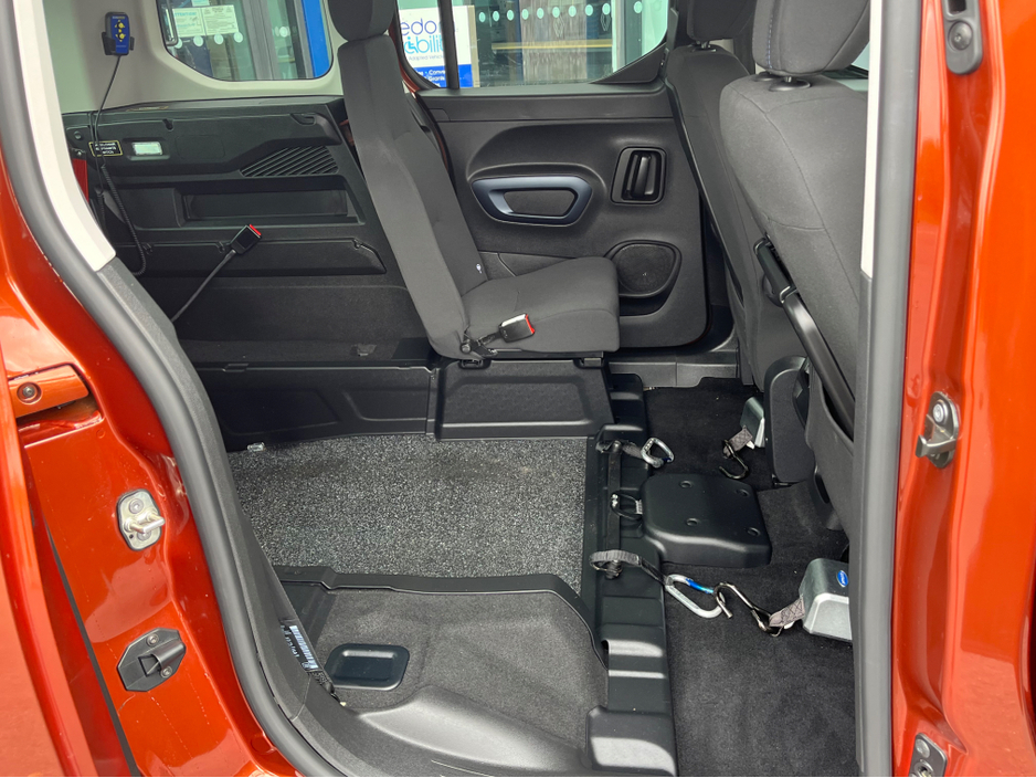 2022 Peugeot Rifter SWB Wheelchair Accessible €21,995