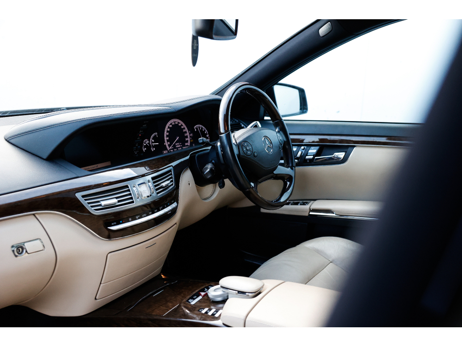 2013 Mercedes-Benz S Class - image 8