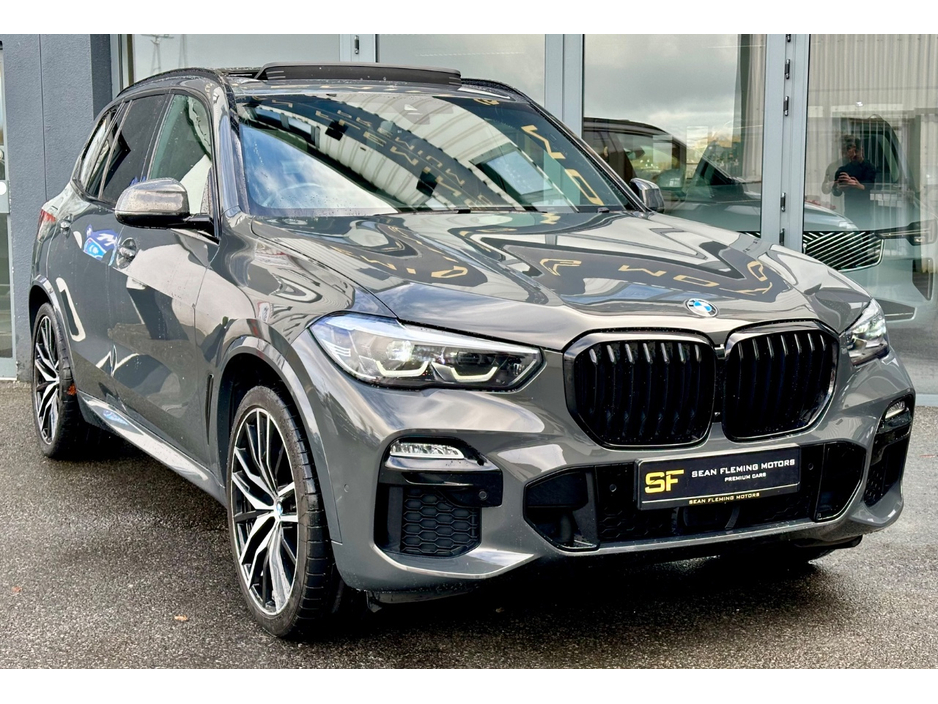 2021 BMW X5 - image 6