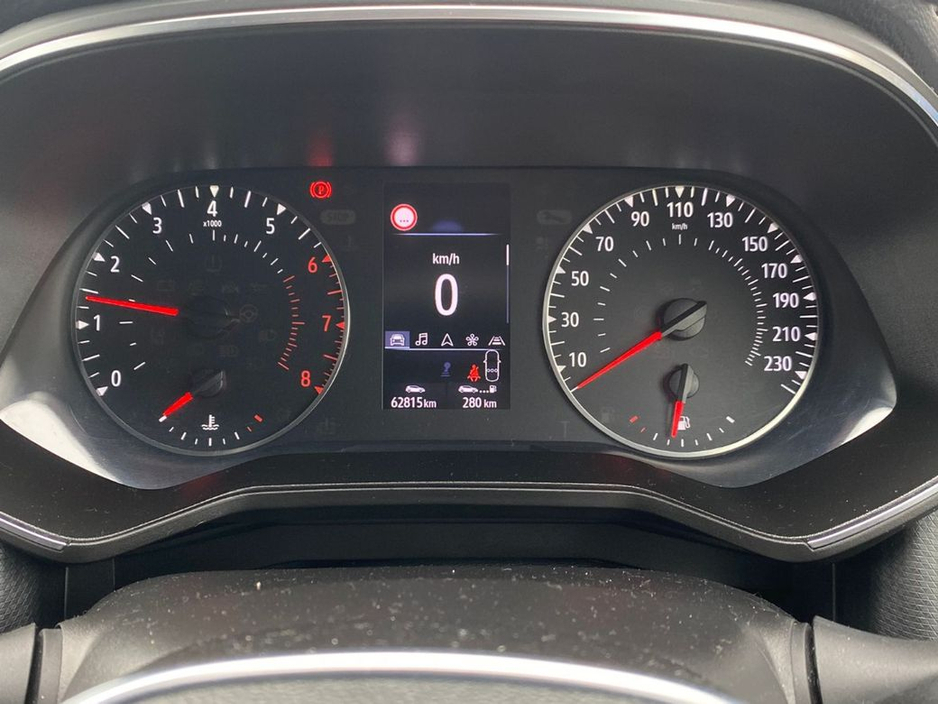 2020 Renault Clio - image 17