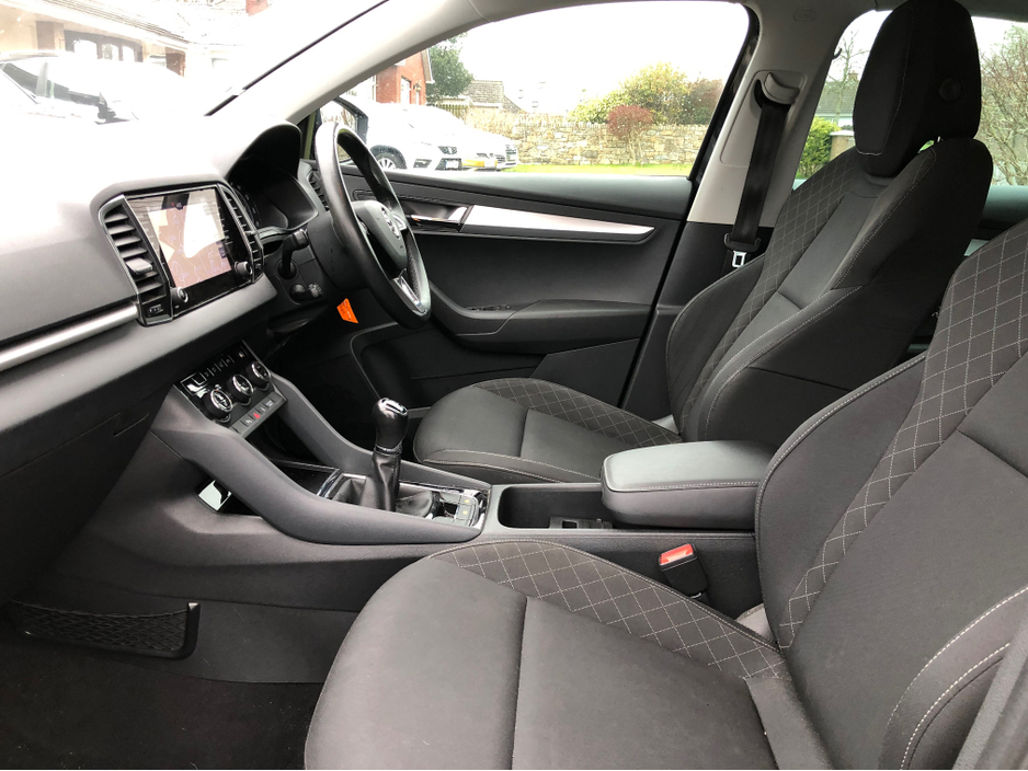 2019 Skoda Karoq - image 4