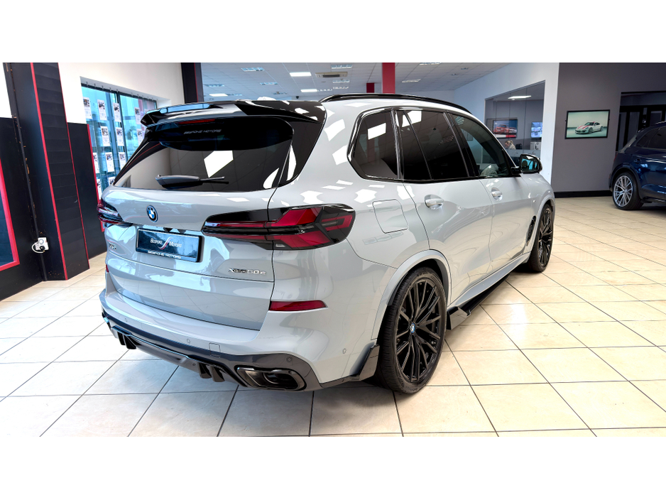 2025 BMW X5 50E MSPORT PRO €95,950