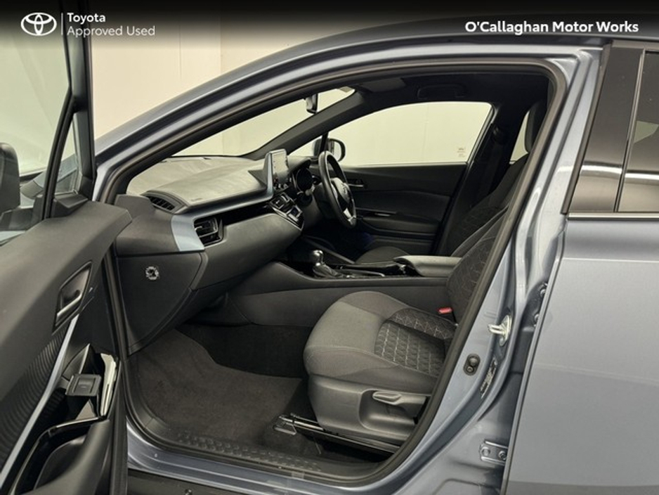 2022 Toyota C-HR C-HR 1.8 HYBRID SPORTMONO €25,950