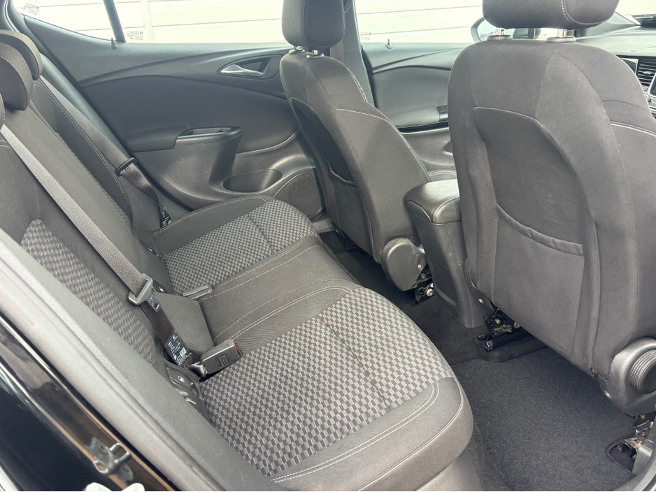 2017 Opel Astra ASTRA+ SRI 1.0T 105PS S/S 5DR €9,950