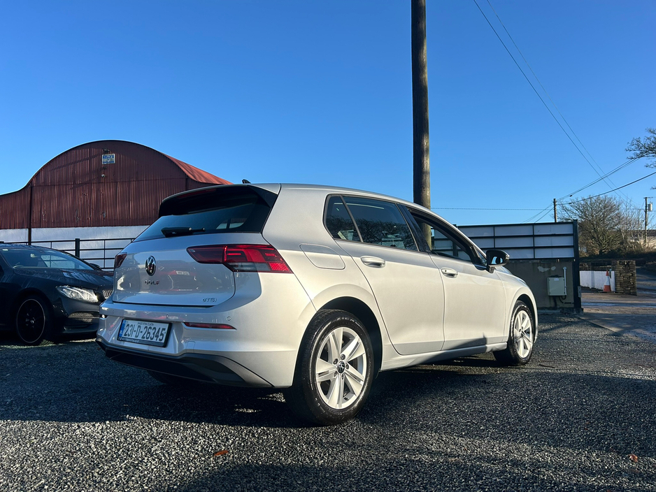 2023 Volkswagen Golf  €25,850