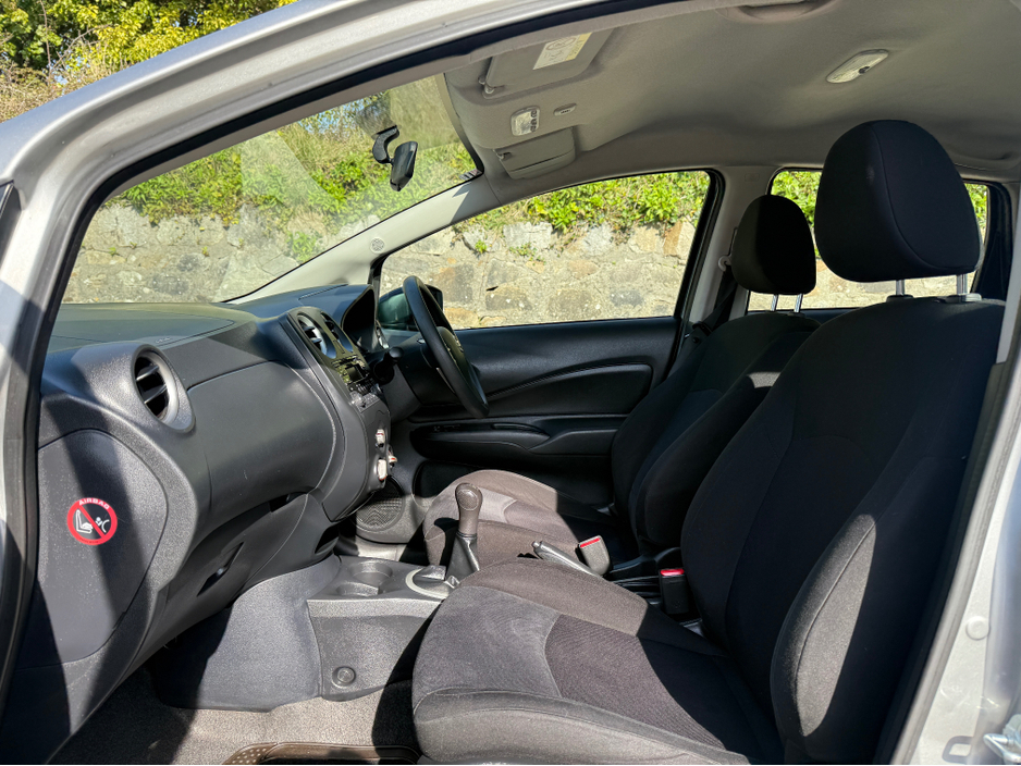 2015 Nissan Note - image 16