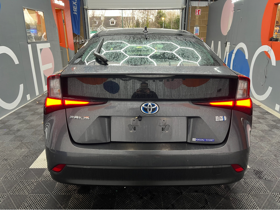 2022 Toyota Prius 2022 TOYOTA PRIUS S 1.8 AUTOMATIC / CRUISE CONTROL / REVERSE CAMERA AND MORE