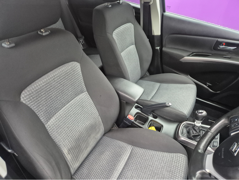 2023 Suzuki SX4 S-CROSS MOTION B-JET BOOSTERJET €22,500