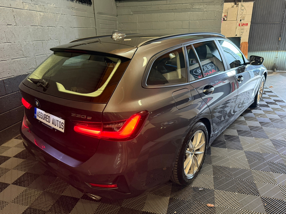 2022 BMW 3 Series 330e SE Pro Auto €22,900