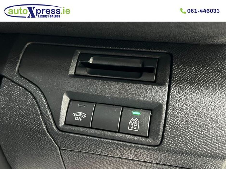 2017 Peugeot 3008 - image 32