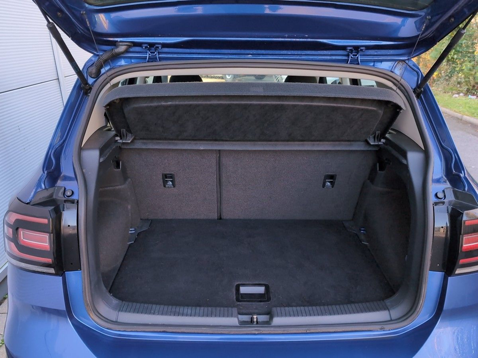 2020 Volkswagen T-Cross - image 18