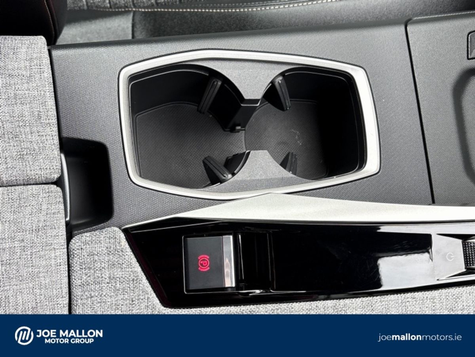 2025 Peugeot 3008 - image 22