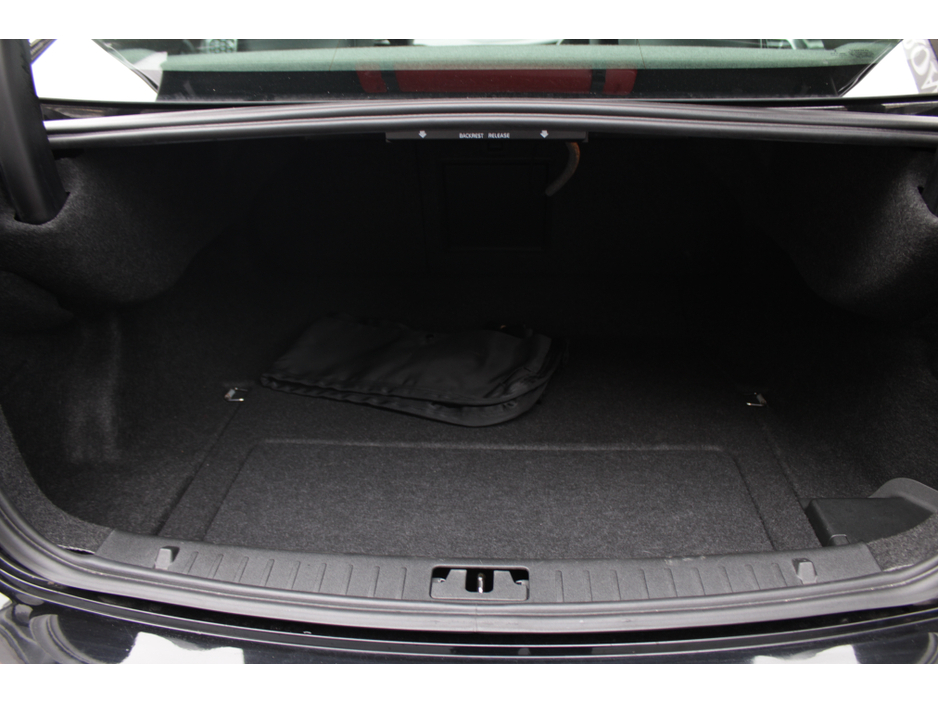 2017 Volvo S60 - image 18