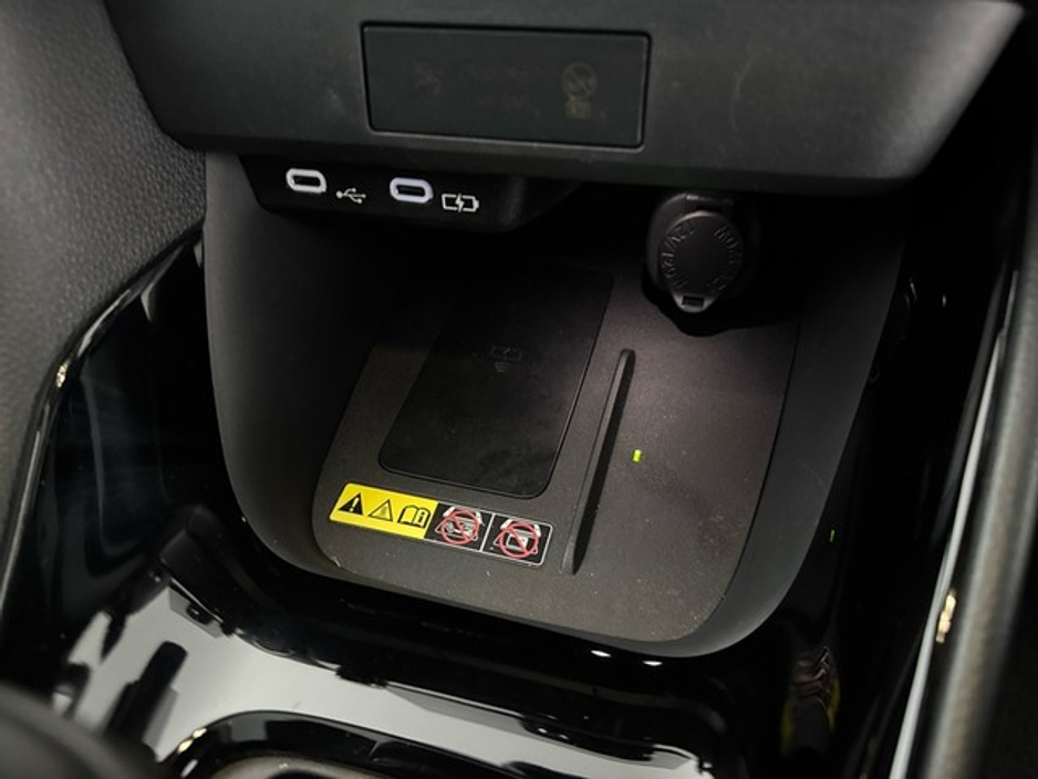 2024 Toyota Yaris HYBRID PLATINUM *TOP SPEC* €28,950