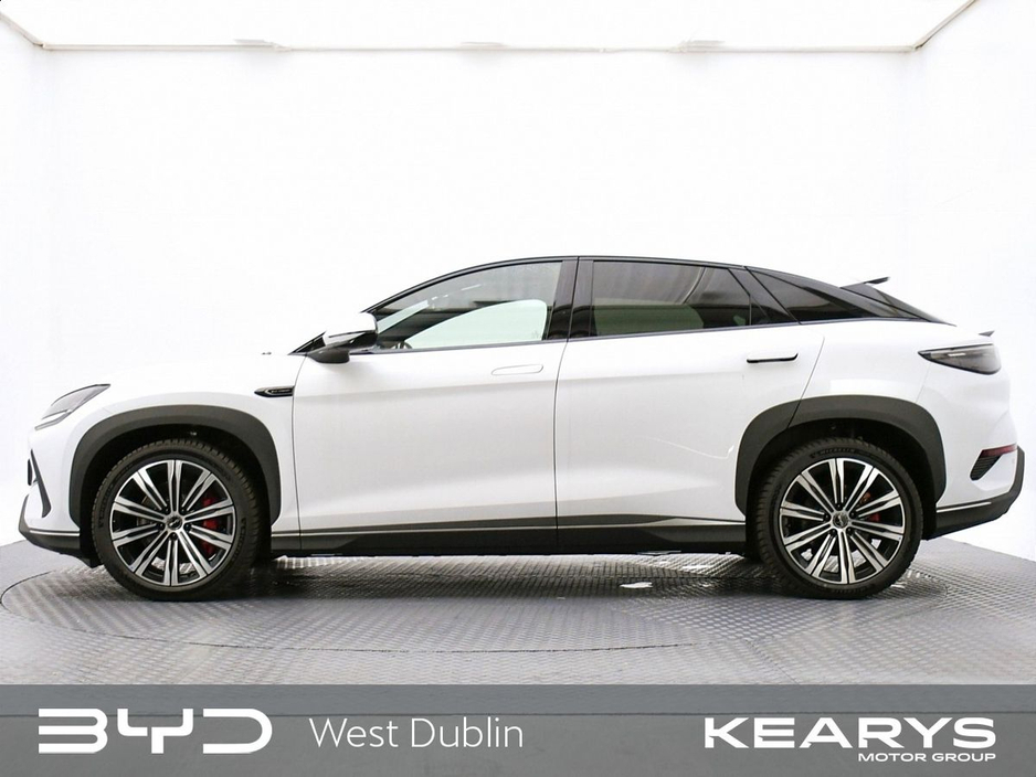 2026 BYD Sealion 7 - image 5