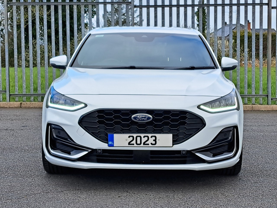 2023 Ford Focus - image 9