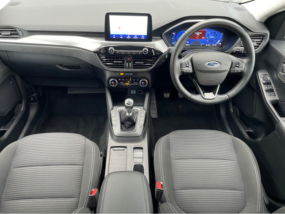 2021 Ford Kuga - image 3