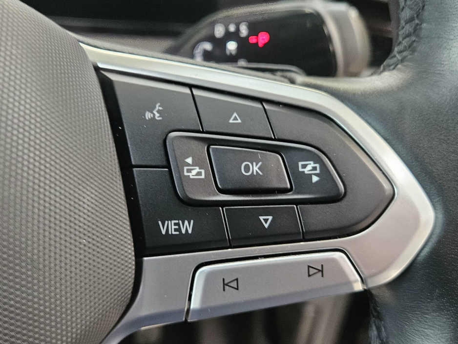 2024 Volkswagen Tiguan - image 13