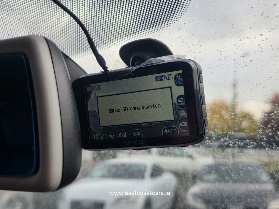 2012 Volkswagen Touran 7 SEATER * HIGHLINE ALCANTARA SEATS * REVERSING CAMERA * SIMI DEALER - SPECIALISING IN IMPORTS OF JAP AUTOMATIC HI SPEC BLUEMOTION // LARGE TOUCH SCREEN // €10,500