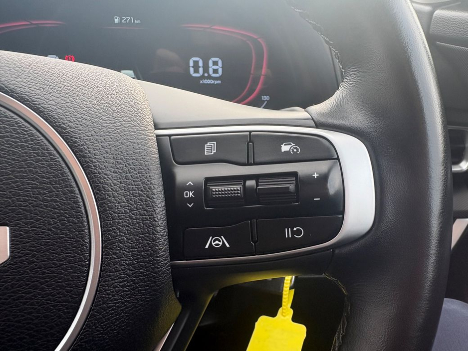 2025 Kia Sportage - image 9