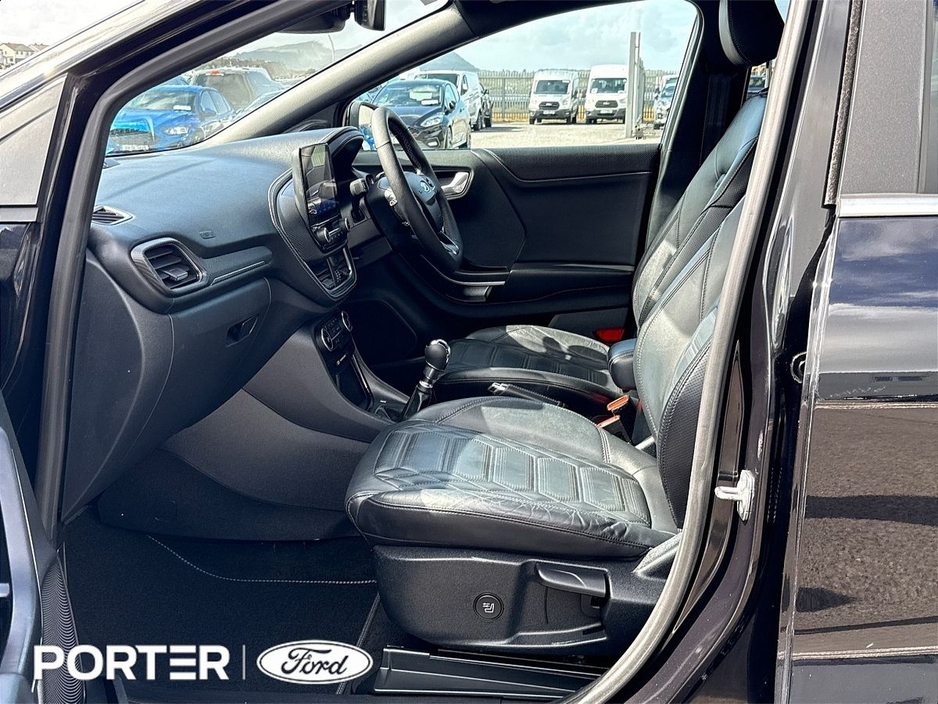 2021 Ford Puma - image 4