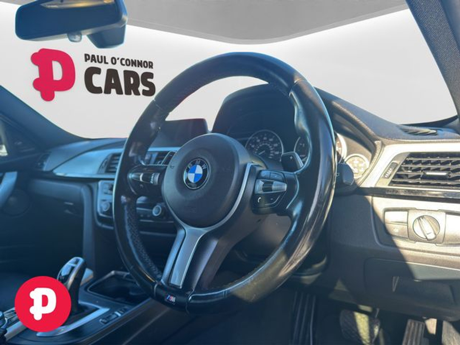 2017 BMW 3 Series - image 2