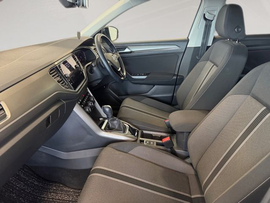 2020 Volkswagen T-Roc - image 17