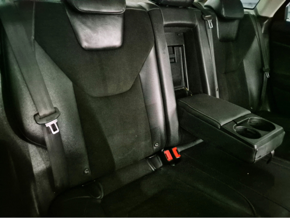 2017 Ford Mondeo - image 8