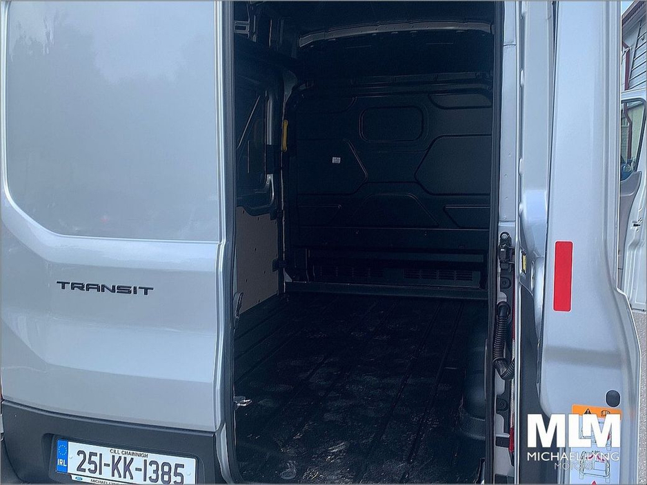 2025 Ford Transit 350 MWB HR Trend (V) Price Ex VAT, *Tow Bar, Metallic, LED Rear Internal lights. Beacon Light* €33,329