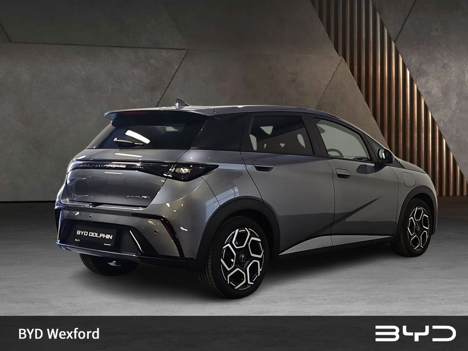 2026 BYD Dolphin Design 60.4kWh €34,706