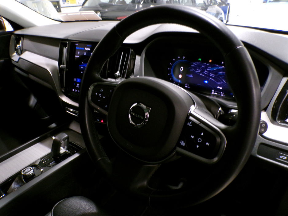 2023 Volvo XC60 *2023*ONLY 18,000 MILES*VOLVO XC60 RECHARGE 2.0 T6 350 PHEV AWD CORE BRIGHT EDITION*FULL VOLVO SERVICE HISTORY*PAN-SUNROOF*VOLVO ALLOY WHEELS*2 KEYS*FULL LEATHER HEATED SEATS*LANE PROTECTION*ACTIVE BR €47,900