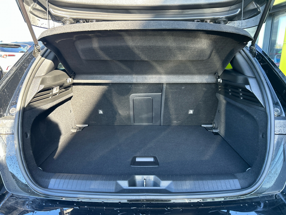 2023 Opel Astra - image 12