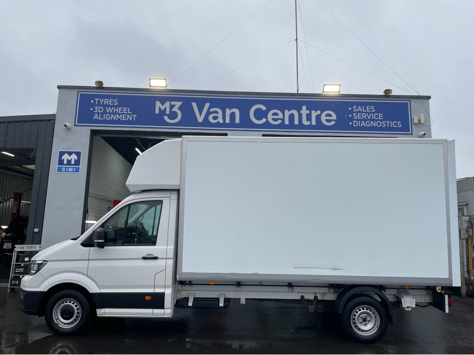 2019 Volkswagen Crafter - image 2
