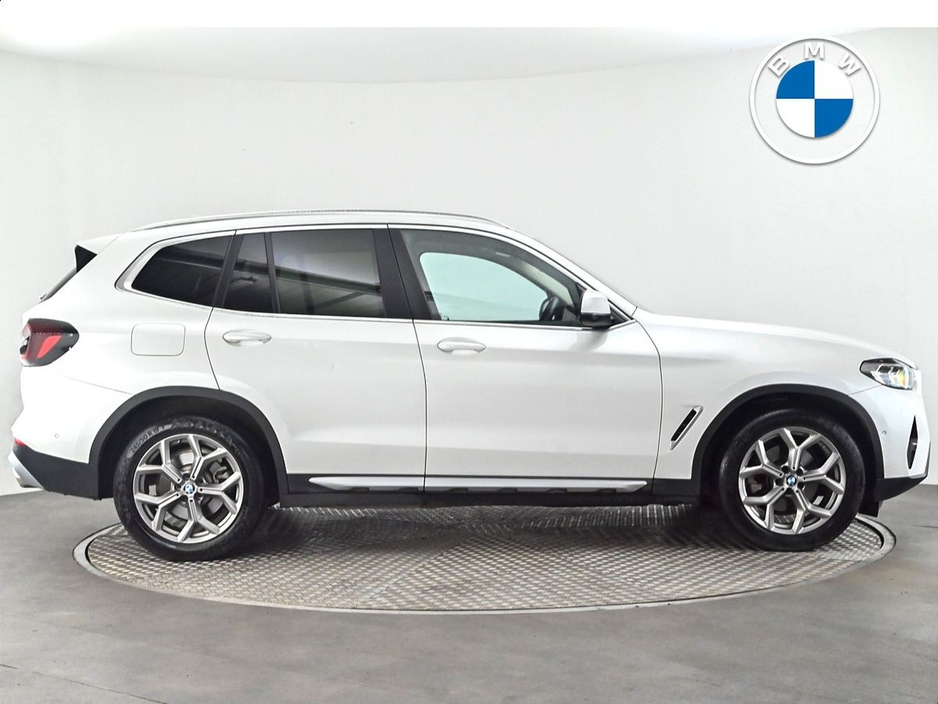 2023 BMW X3 - image 23