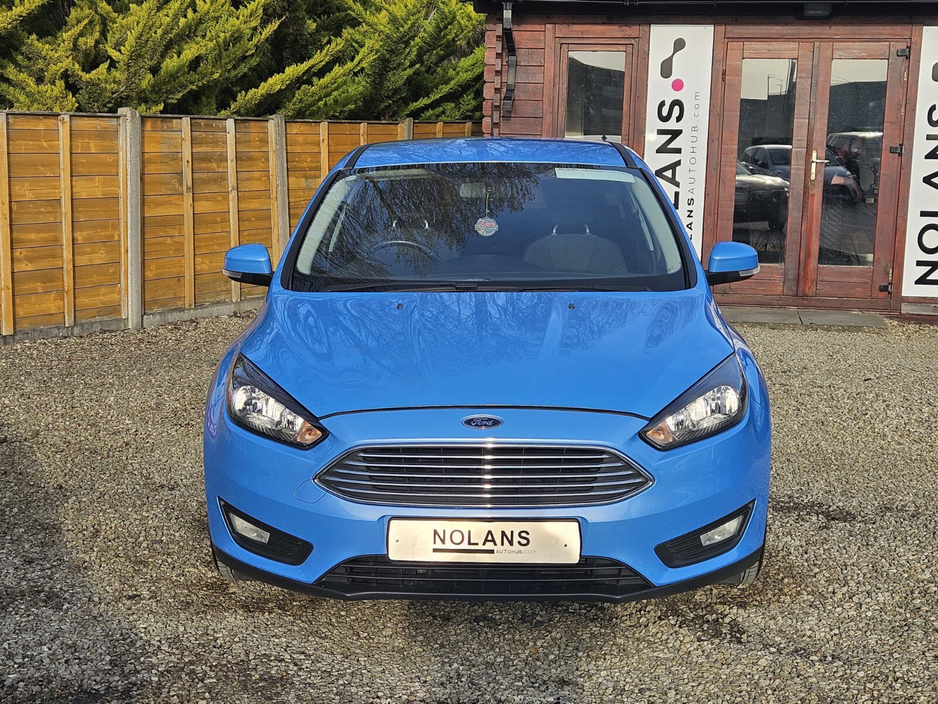 2017 Ford Focus - image 3