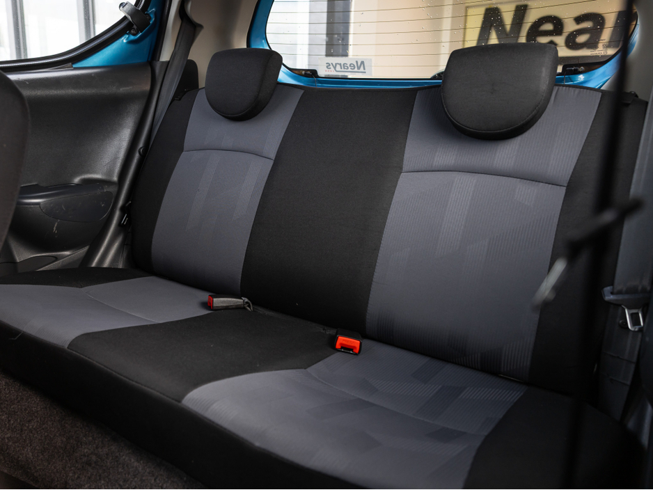 2014 Suzuki Alto - image 19